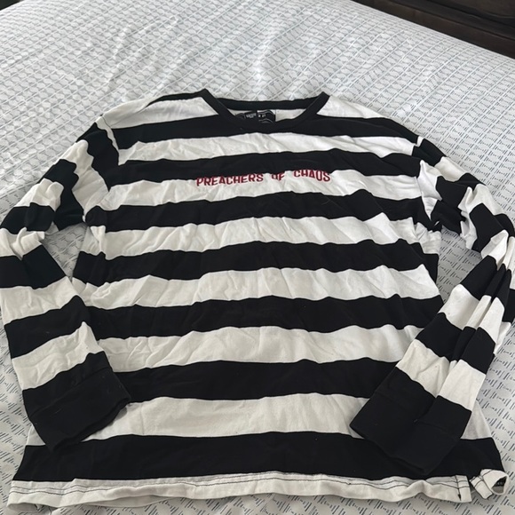 Forever 21 Other - Black and White Striped Long Sleeve Shirt